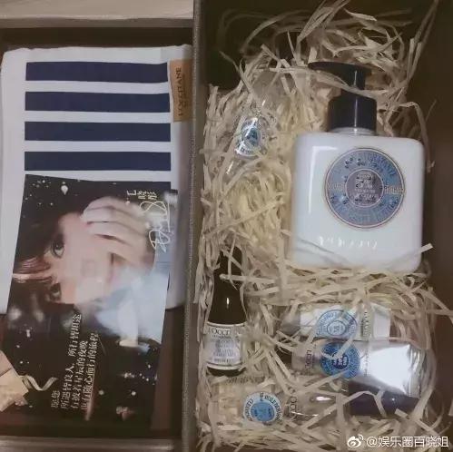 明星送媒体礼物,明星新年礼物送什么