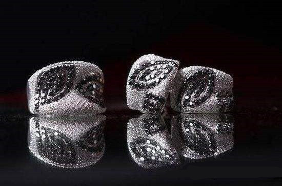 彩钻配什么颜色衣服,七彩钻宝石搭配衣服