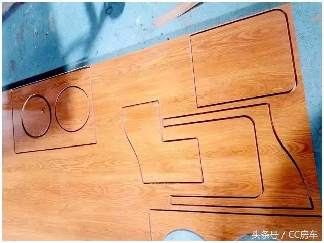 lc78改装旅居房车,轻卡改装房车最佳方法