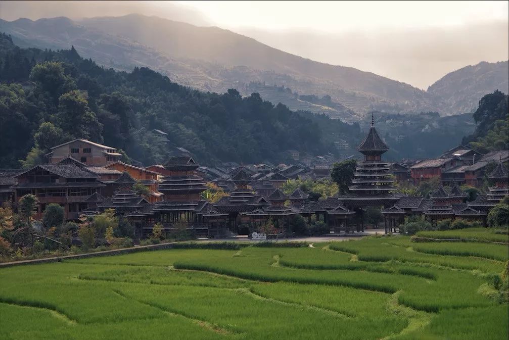 大学四年，我赚到人生第一个十万，去了十个省市，三个国家