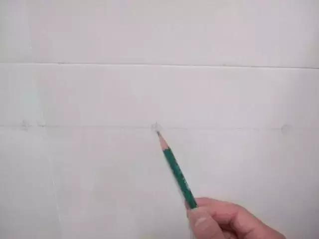 瓷砖上打孔怎么打不容易坏,瓷砖上打孔怎么打