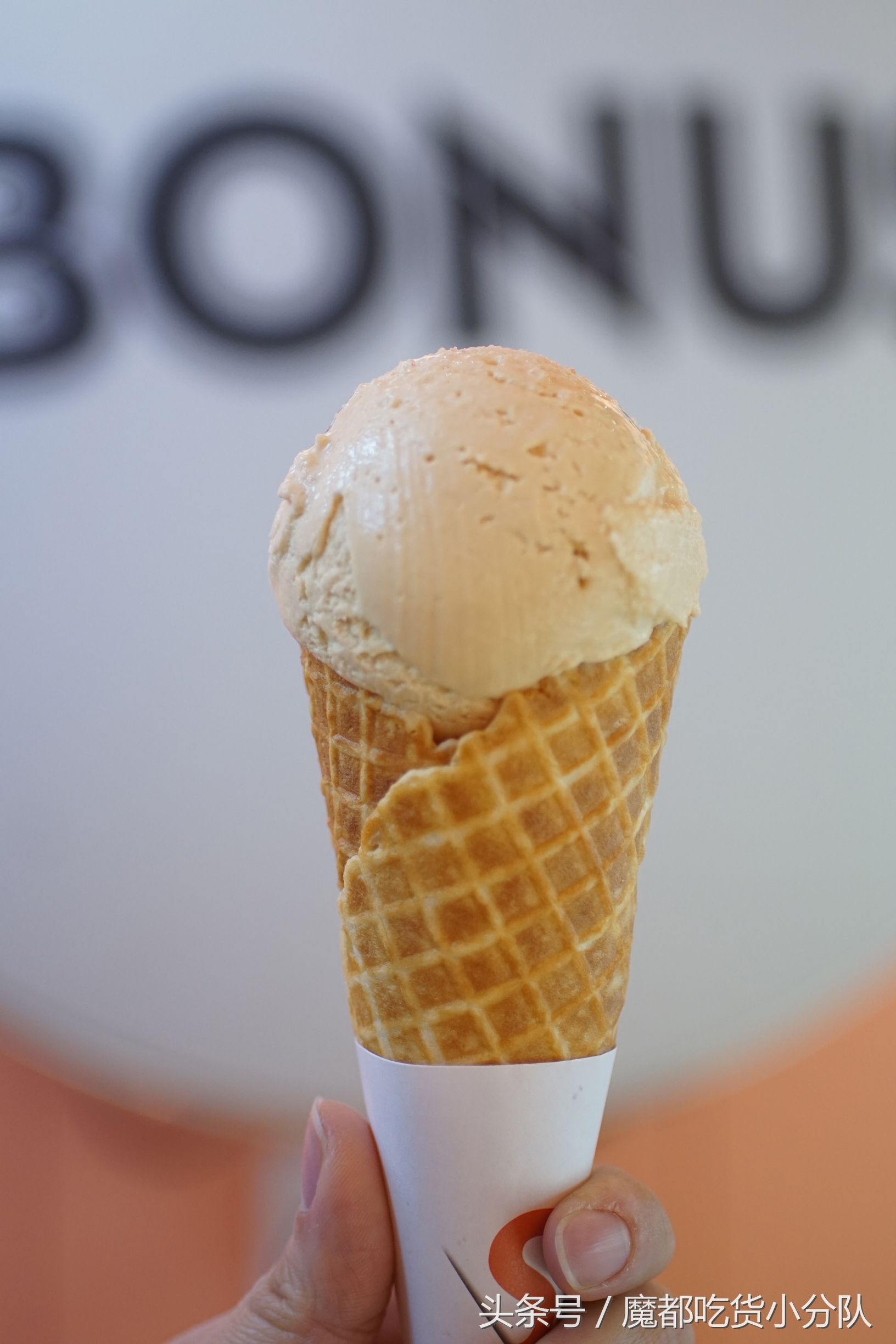 星巴克甜品价格是不是统一的,星巴克现在的甜品