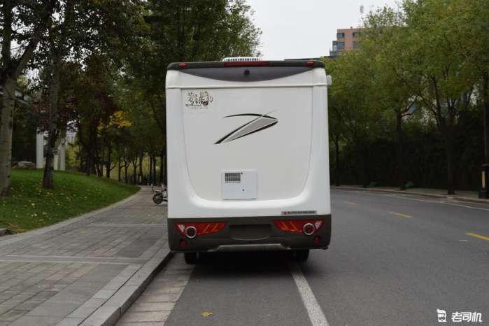 大通b型国产房车最新款,上汽大通maxusv80长轴中顶房车