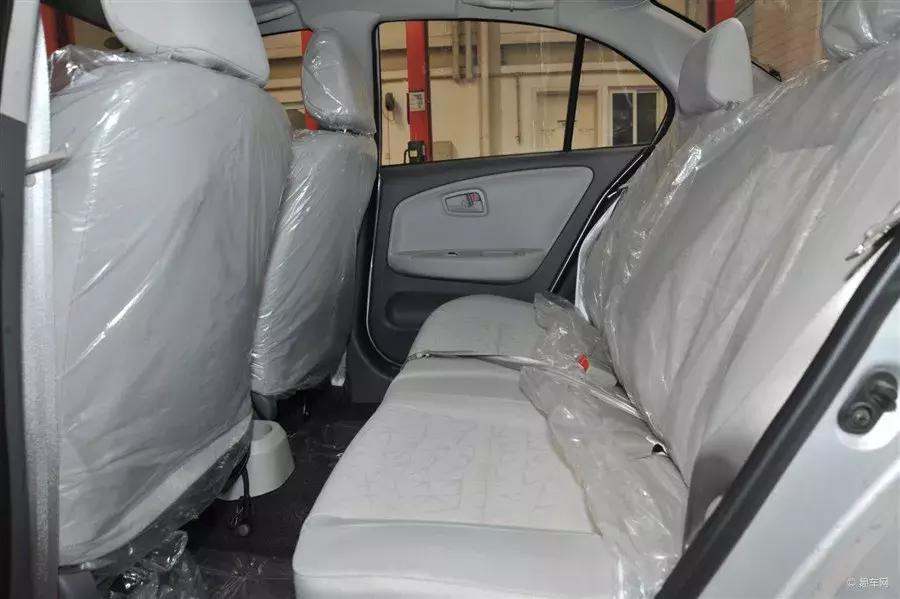 天津一汽保命神车！起价只要三万六，油耗两毛多，吊打悦翔自由舰