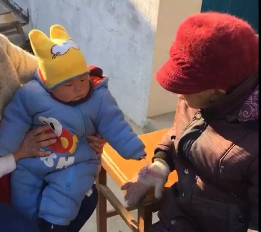 抢红包激动视频,抢到红包激动手舞足蹈