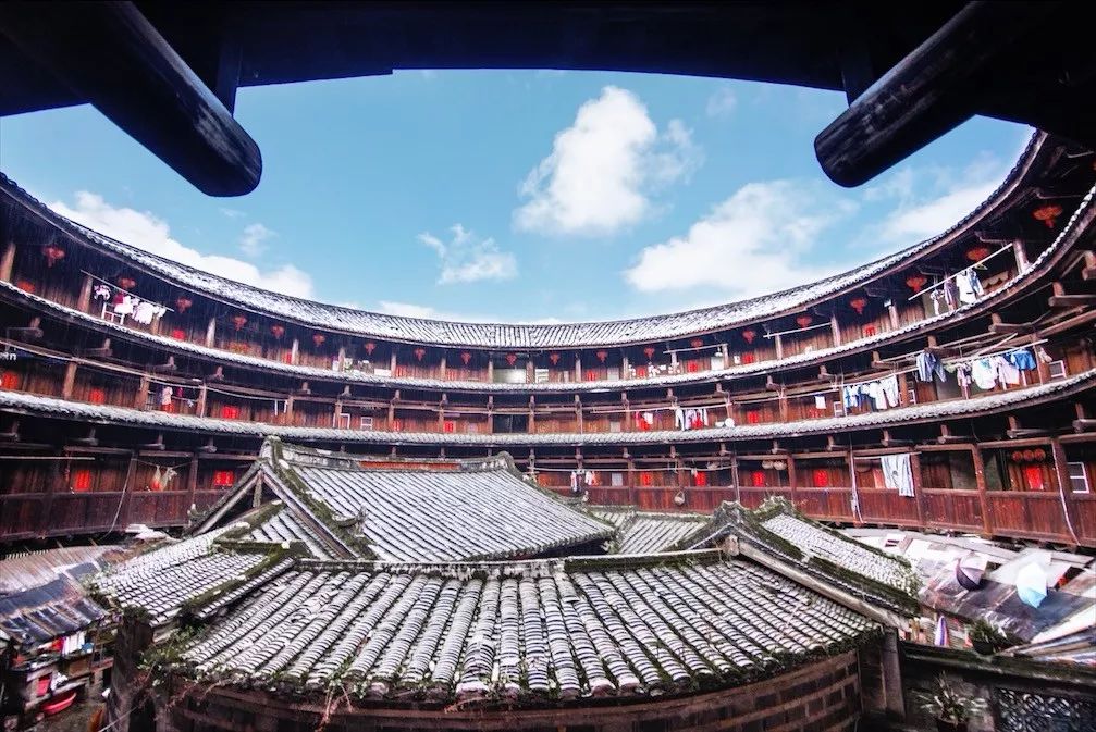 大学四年，我赚到人生第一个十万，去了十个省市，三个国家