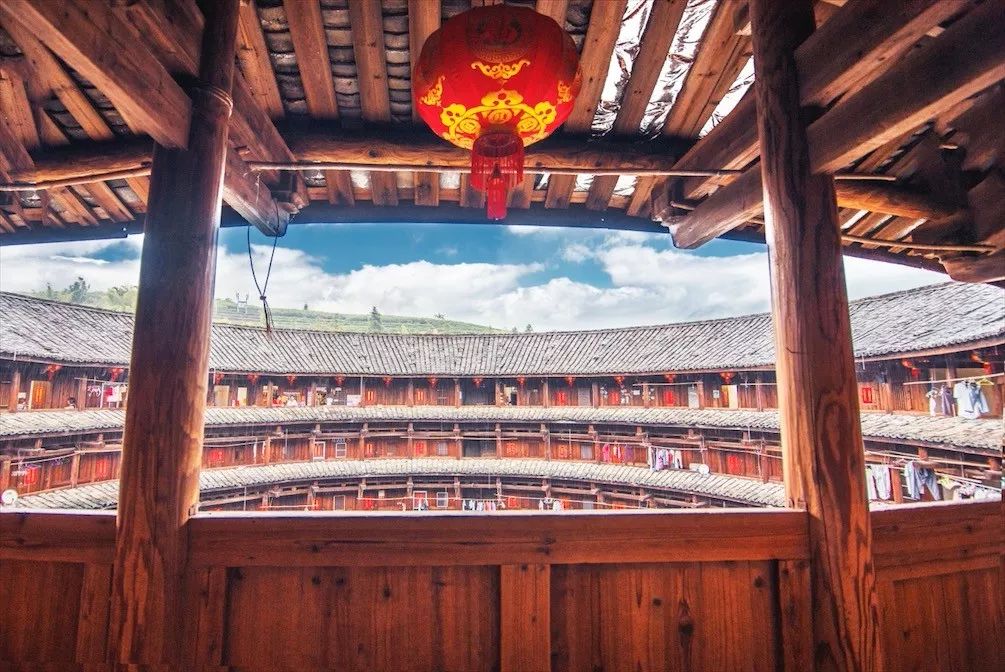 大学四年，我赚到人生第一个十万，去了十个省市，三个国家