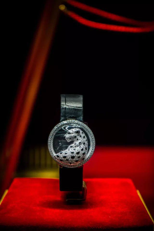 英皇传世王冠这还是我认识的那个顶级奢华珠宝品牌Cartier吗?