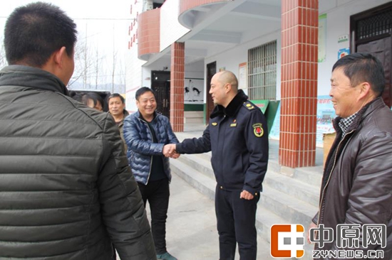 温暖爱心团节前走访困难家庭,走访慰问送温暖爱心助残促脱贫