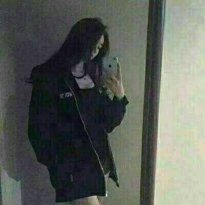 榛戠櫧棰撳簾澶村儚,棰撳簾鐨勫ご鍍忓コ