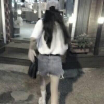 榛戠櫧棰撳簾澶村儚,棰撳簾鐨勫ご鍍忓コ