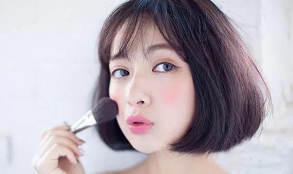 化妆前的护肤正确步骤,使用黛珂护肤化妆的正确步骤