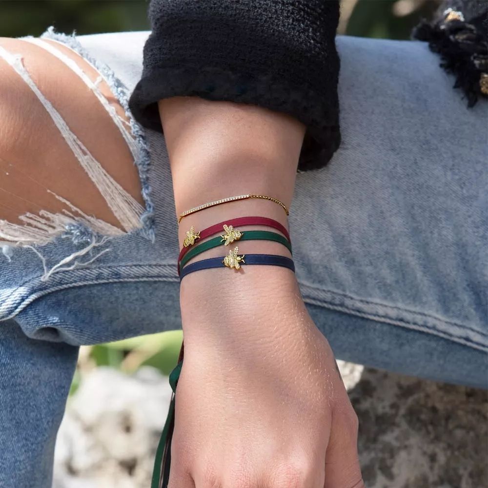 喂120吗，我需要一篇情人节急救指南