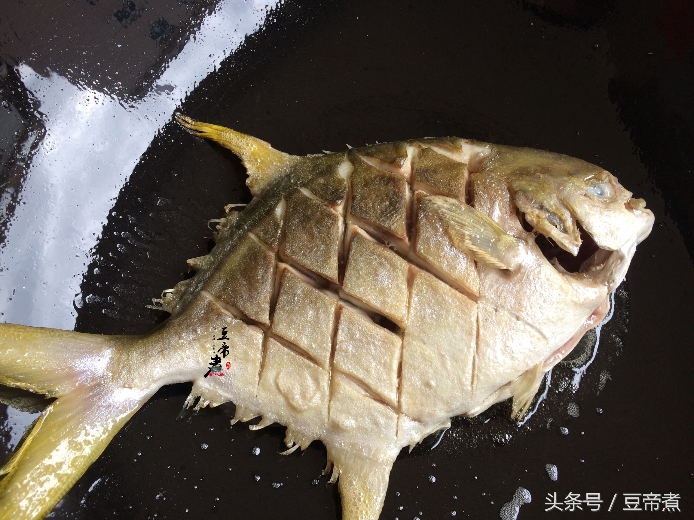 10道吉祥年夜菜年年有余怎么做,年夜饭系列二十道菜之年年有鱼