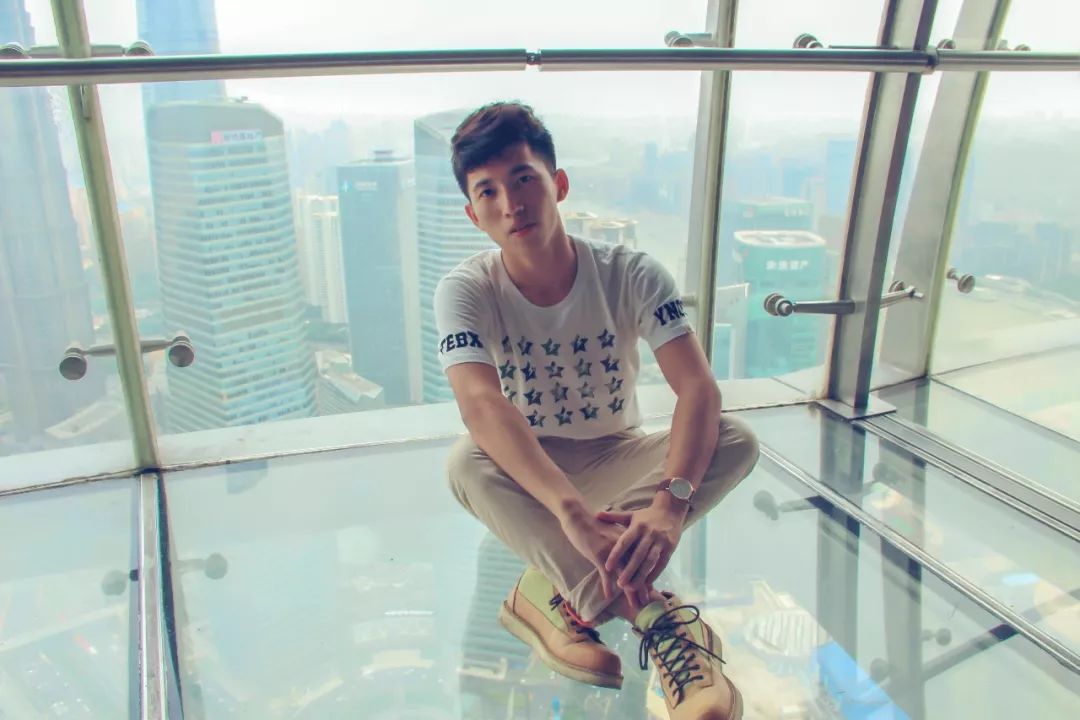 大学四年，我赚到人生第一个十万，去了十个省市，三个国家