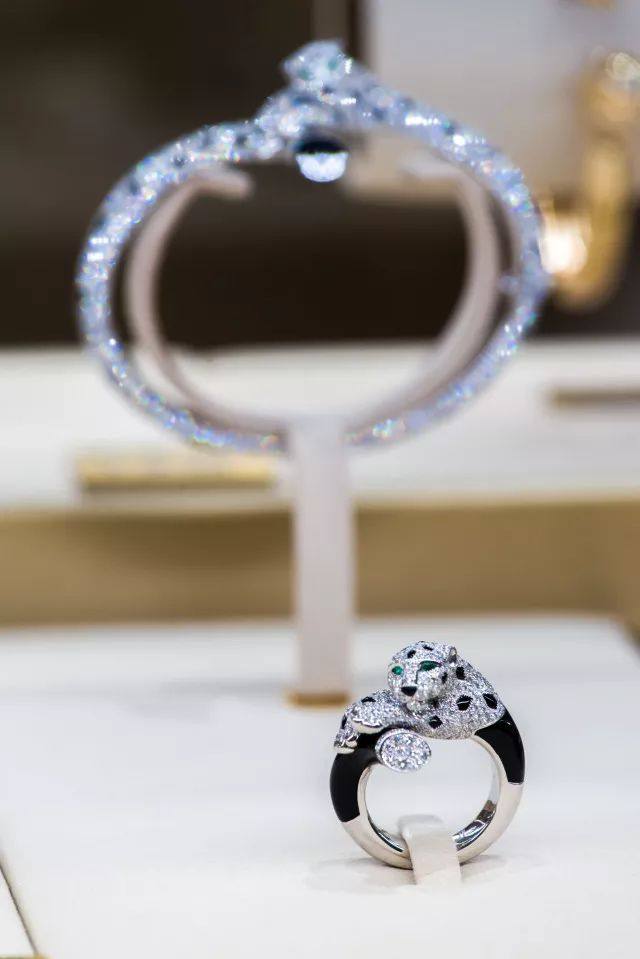 英皇传世王冠这还是我认识的那个顶级奢华珠宝品牌Cartier吗?