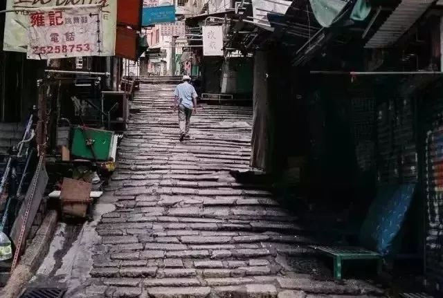 现实中的香港什么样,香港的真实社会