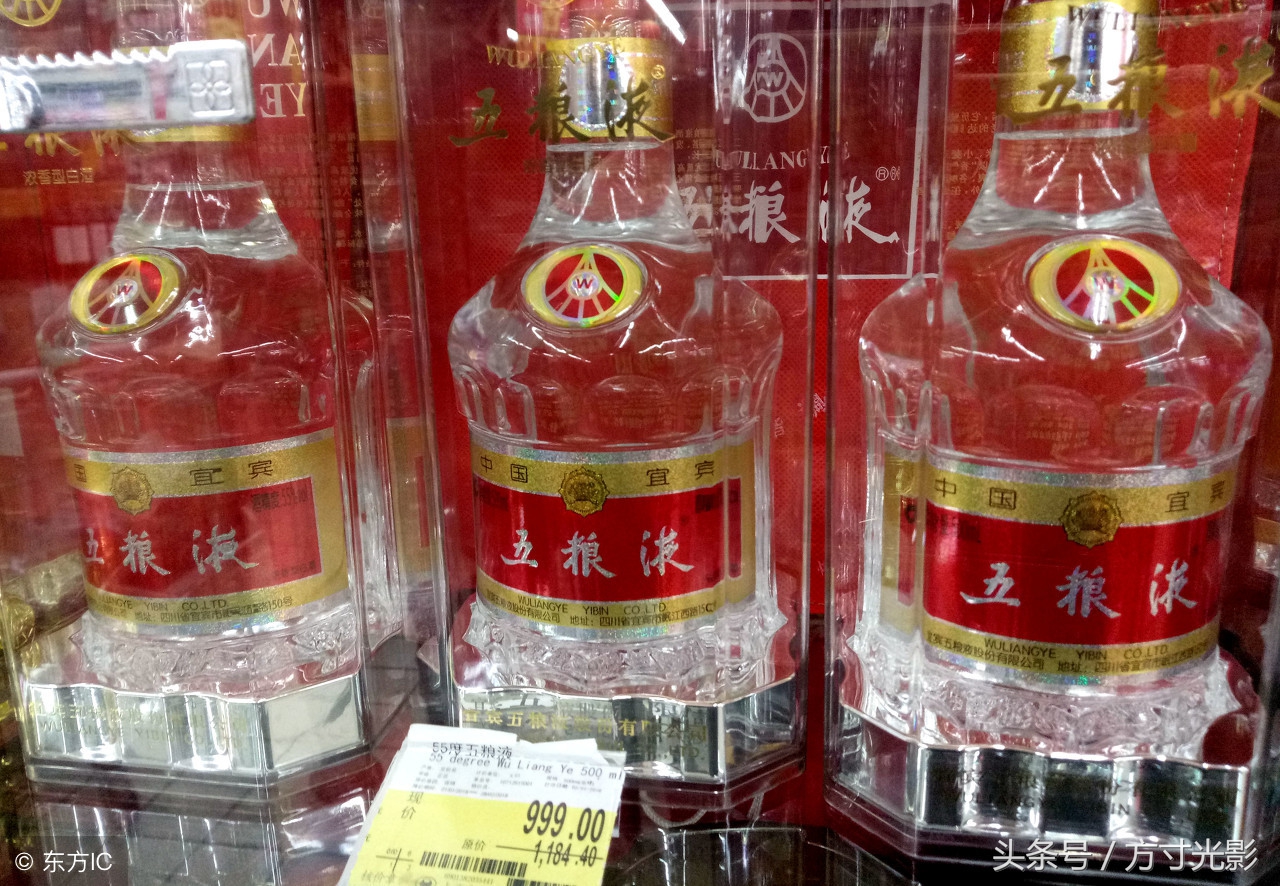 乘客脚臭车内换鞋,脚臭在火车卧铺想脱鞋怎么办