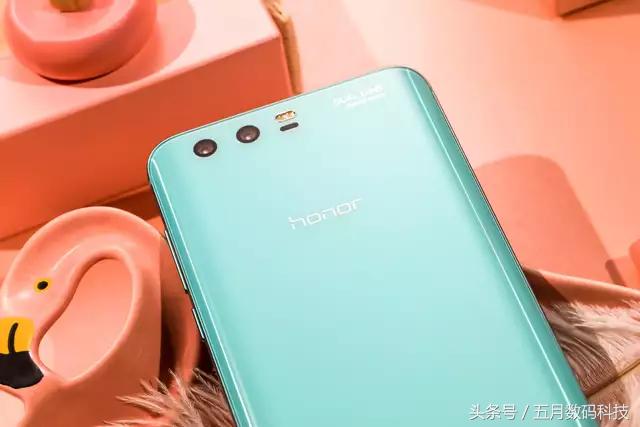 华为历代手机荣耀系列,华为手机荣耀系列最早的