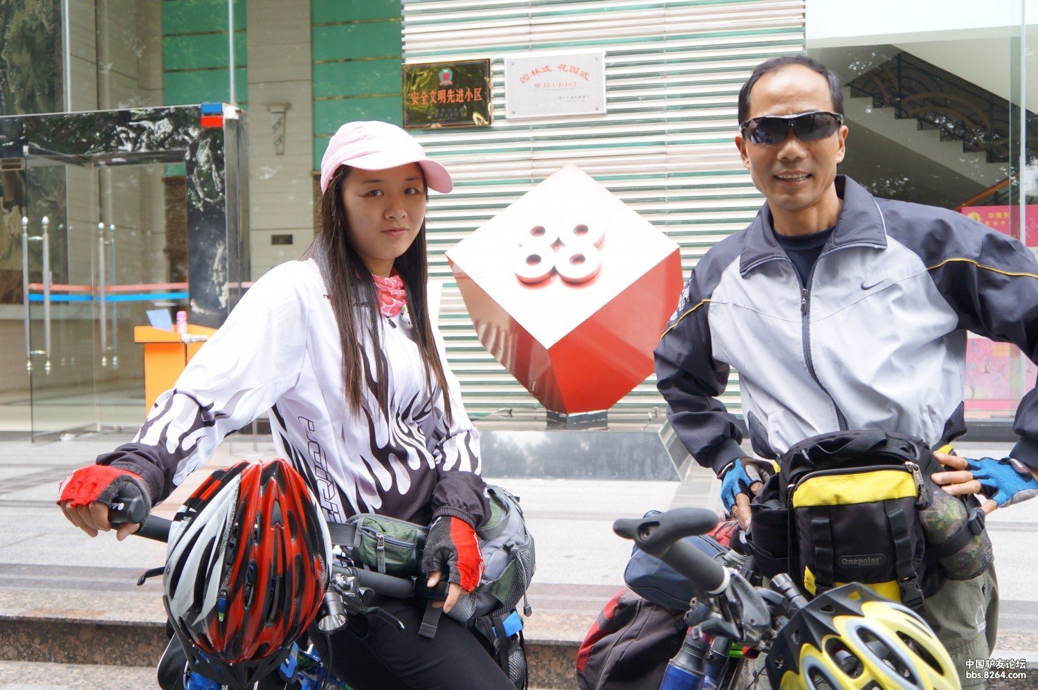 8264游记精选：80后女孩骑行边境线6000公里到*藏西**，徒步搭车10000多公里到尼泊尔，阿里，*疆新**之旅