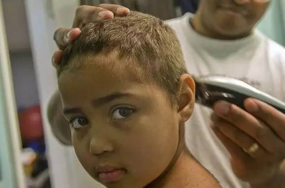 如果孩子想要变性，你会怎么办？