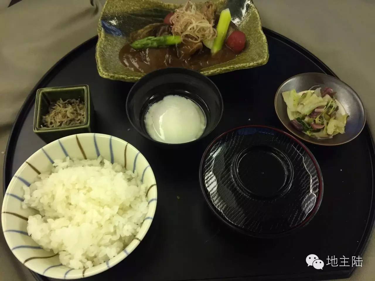 为啥飞机餐有那么难吃,飞机餐都不好吃吗