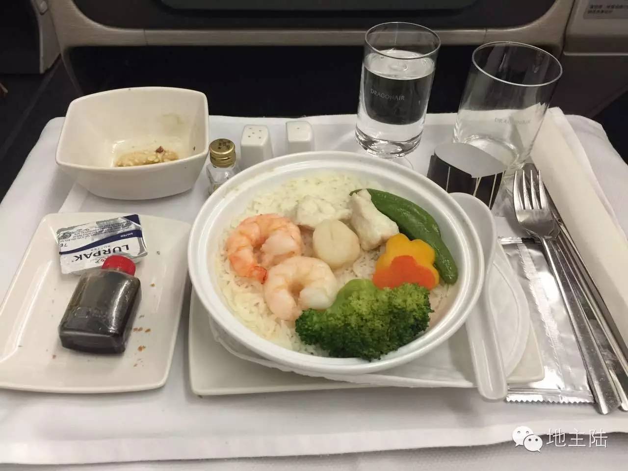 为啥飞机餐有那么难吃,飞机餐都不好吃吗