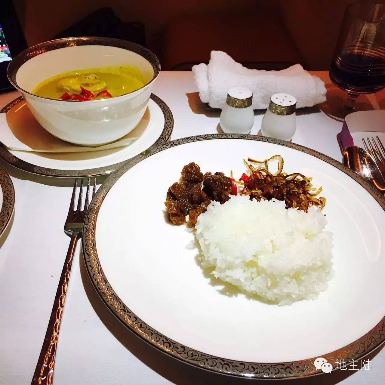 为啥飞机餐有那么难吃,飞机餐都不好吃吗