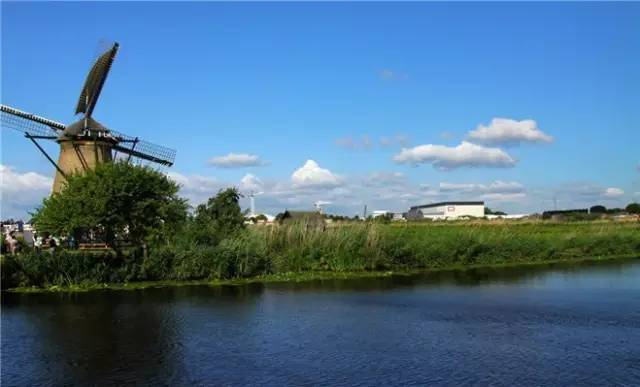 格调|我能想到最性感的画面，就是静*坐静**在那里，等帅哥美女驾到