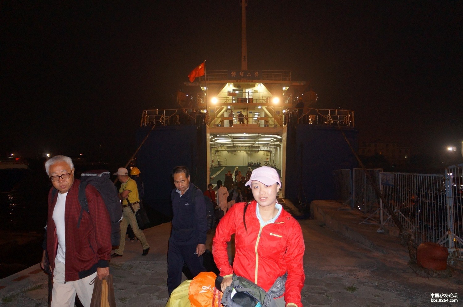 8264游记精选：80后女孩骑行边境线6000公里到*藏西**，徒步搭车10000多公里到尼泊尔，阿里，*疆新**之旅