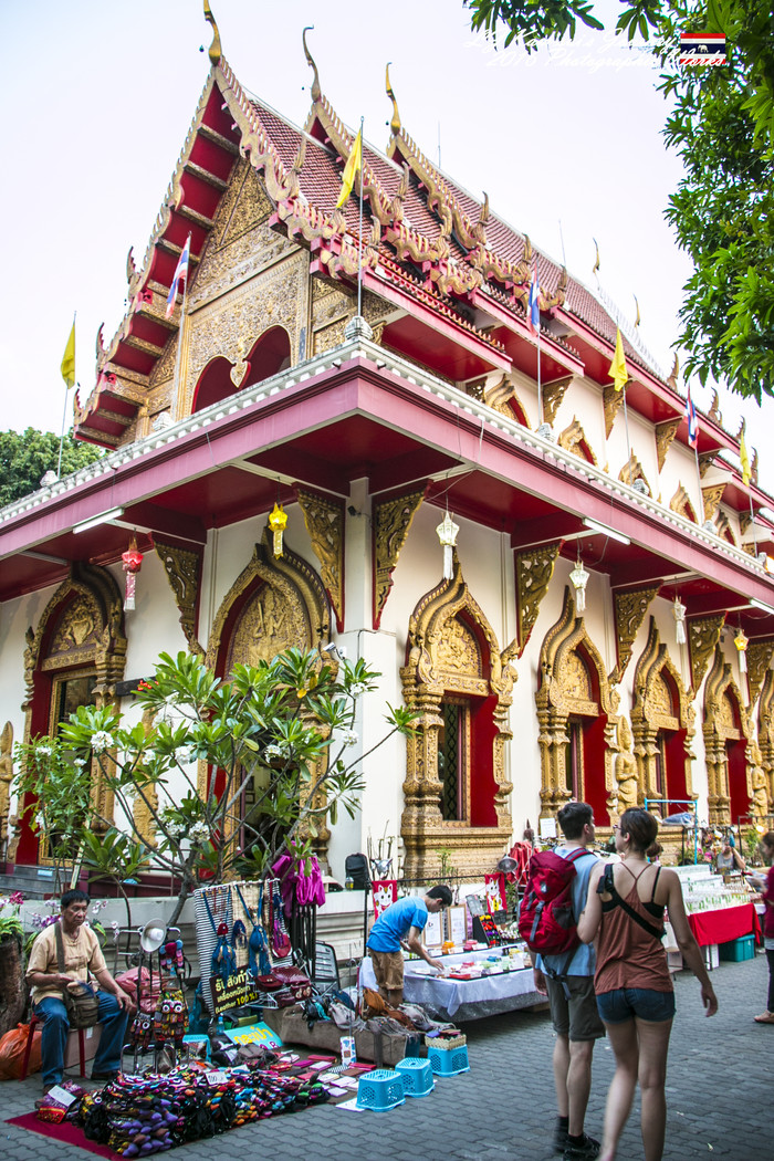 泰国清迈县旅行者,清迈佛寺之城等你采撷的泰北玫瑰