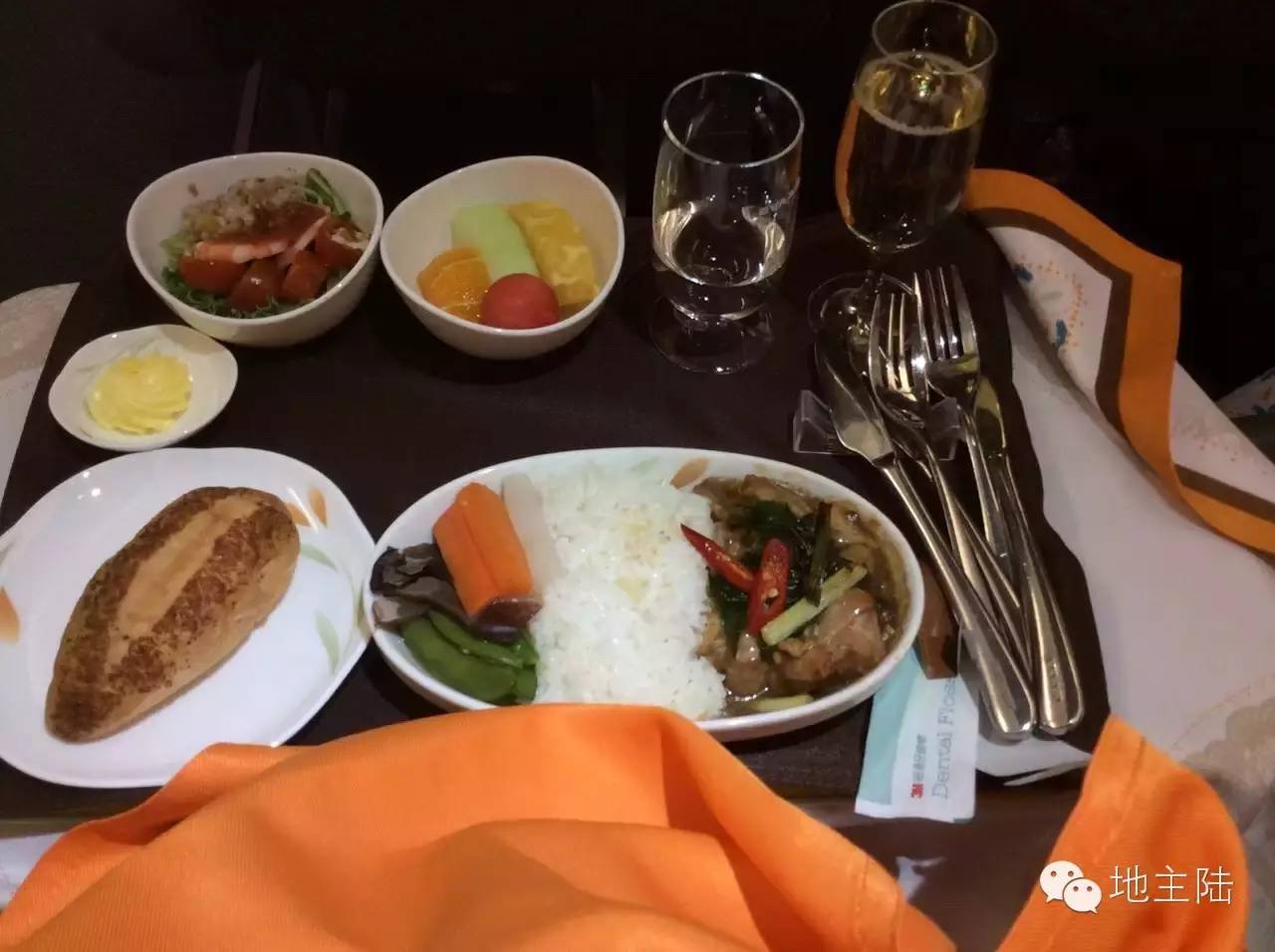 为啥飞机餐有那么难吃,飞机餐都不好吃吗