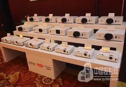 日立hcp-k29e教育投影机,日立新投影仪