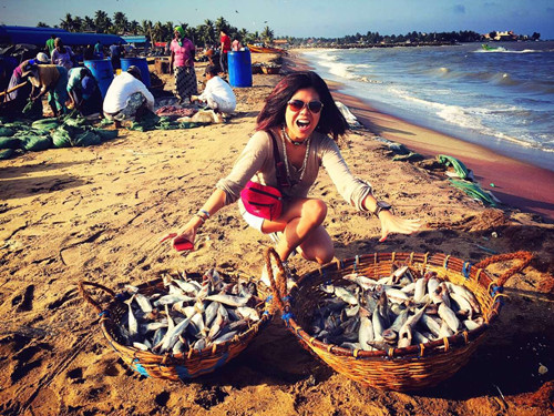 这个女人的微笑真的太迷人啦