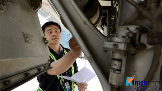 东航江西机务“工匠”辜汉:飞机幕后的“守护神”