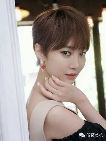 春日活力俏皮发型,春天短发推荐