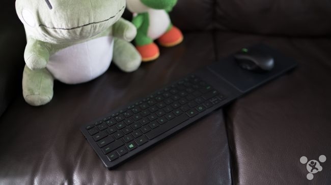 雷蛇堡垒神蛛鼠标,玩游戏雷蛇键盘好还是罗技好