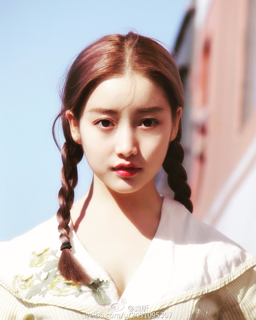 戛纳红毯|照这个趋势，村口剃头王大爷都可以出征戛纳了！