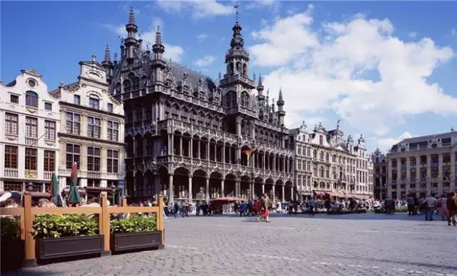 格调|我能想到最性感的画面，就是静*坐静**在那里，等帅哥美女驾到