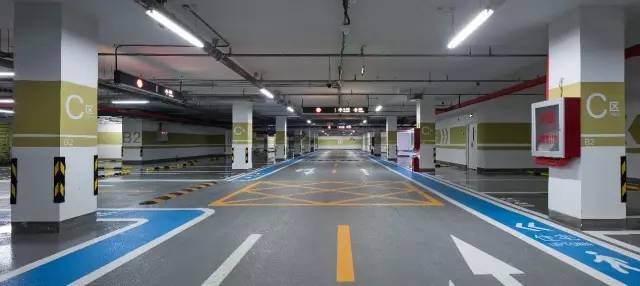 地下车库没做到这个程度，你千万别说自己是豪宅