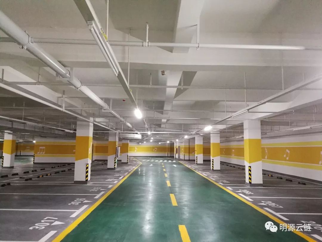 地下车库没做到这个程度，你千万别说自己是豪宅