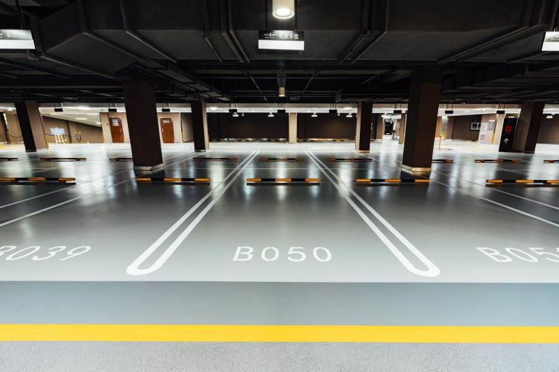 地下车库没做到这个程度，你千万别说自己是豪宅