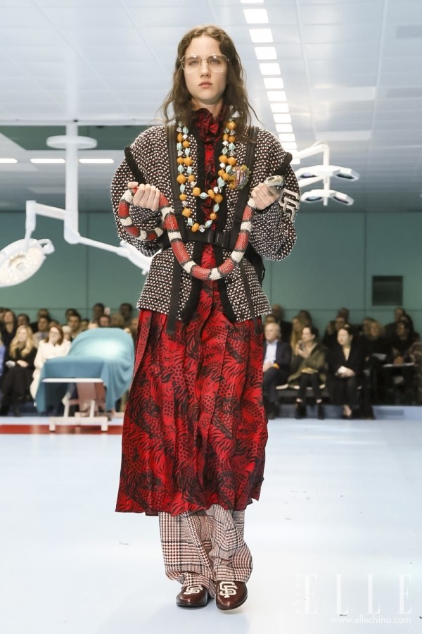 倪妮就是有一种高级感,倪妮街拍都穿什么牌子