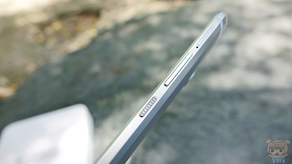 文本直送科技新闻:宏达电旗舰智慧型手机「HTC10」崭新体验，十分完美！