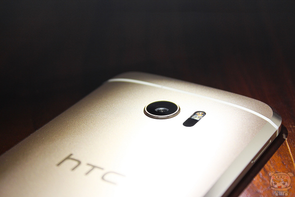 文本直送科技新闻:宏达电旗舰智慧型手机「HTC10」崭新体验，十分完美！