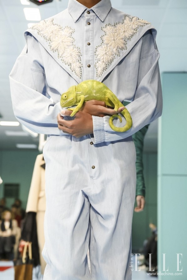 倪妮就是有一种高级感,倪妮街拍都穿什么牌子