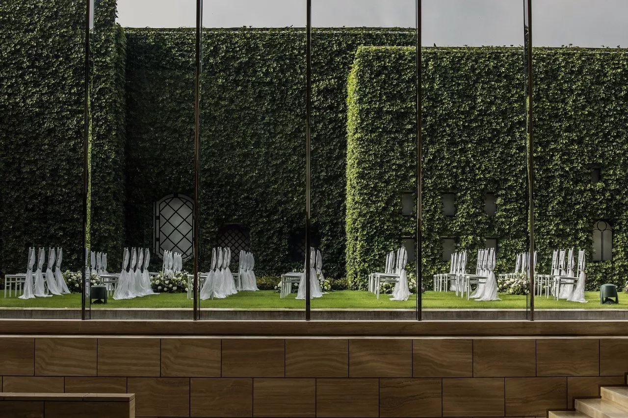 ccd香港郑中设计事务所待遇,ccd郑中设计环球中心