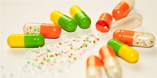 胶囊药丸可以倒出来吃吗,胶囊里的药能倒出来冲水喝吗