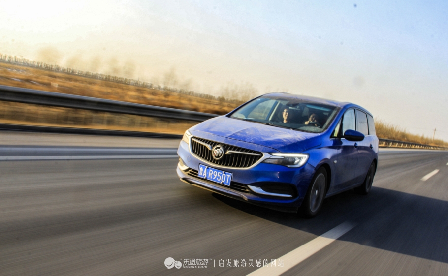 自己开车去哪里旅行,智跑汽车