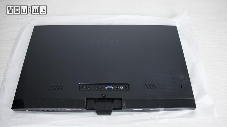 想给电脑配个音箱,好用的hdr显示屏